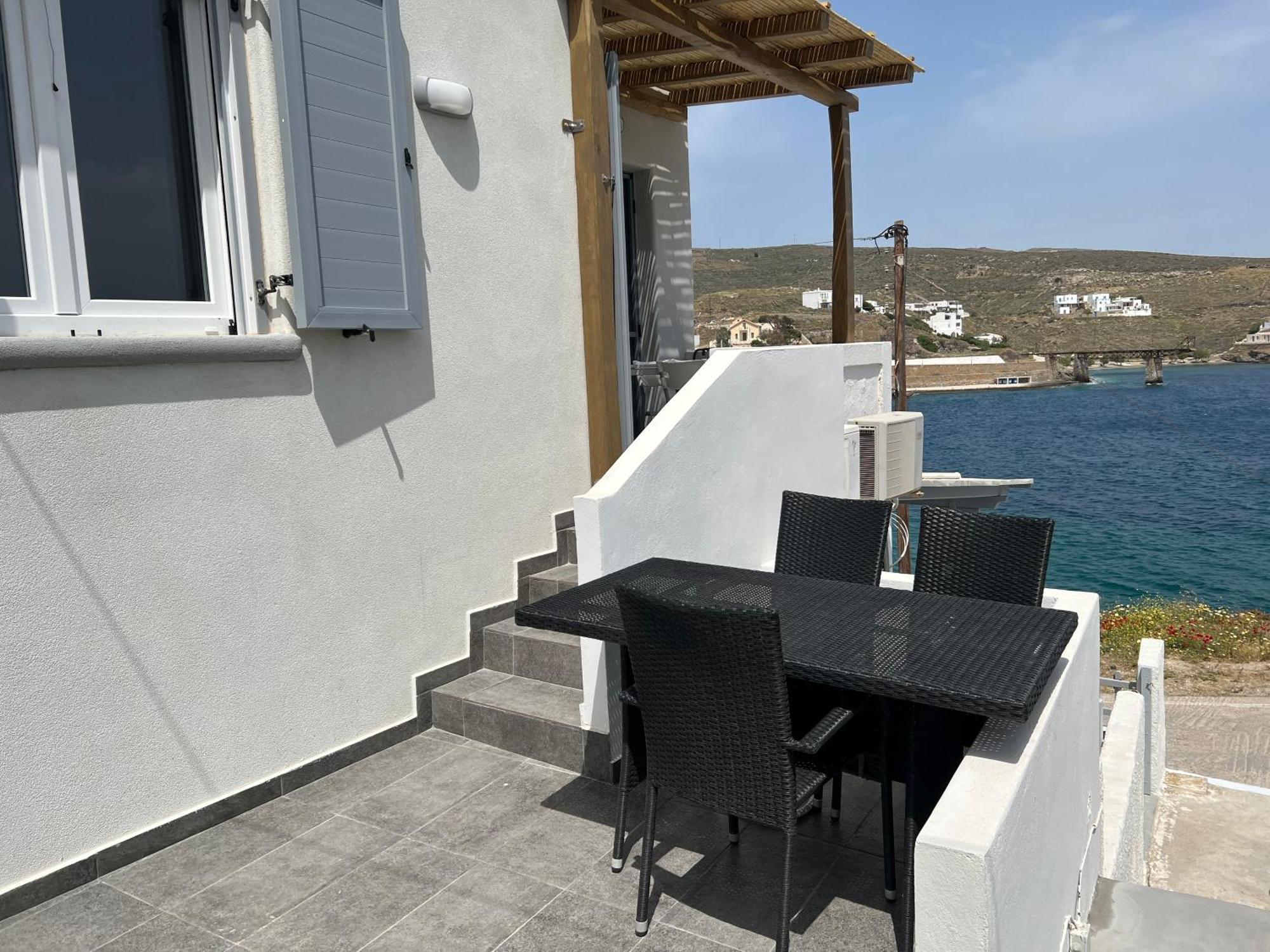 Villa Theis Seafront Retreat - Loutra Seaview Bliss Exterior foto